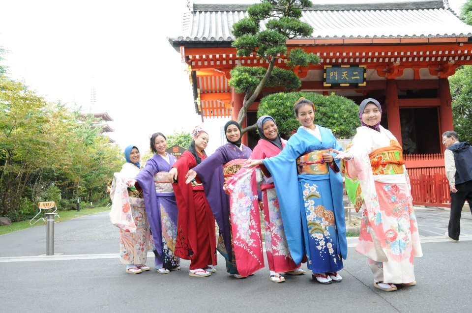 [Kimono and Yukata Experience Center Hanayaka] Recommended experience in  autumn and winter! A 3-minute walk from Sensoji Temple in Tokyo. Chinese